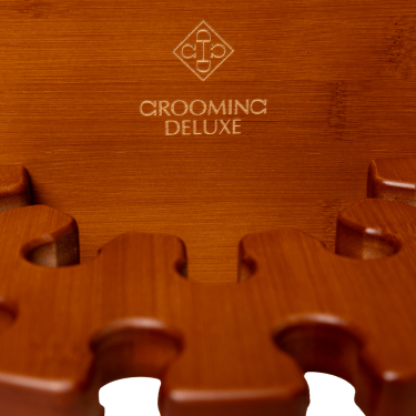 Suporte redondo para chicotes Grooming Deluxe da Kentucky Madeira Bege