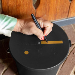 Balde com Tampa Grooming Deluxe by Kentucky Preto