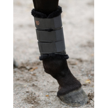 Guetes de dressage Equestrian Stockholm Céu sombrio Guetes de dressage Equestrian Stockholm Céu sombrio