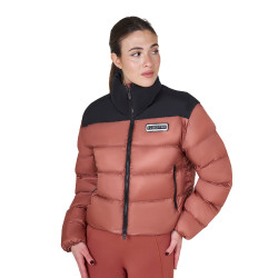 Casaco acolchoado curto feminino em tecido elástico Equestro Sequoia Casaco acolchoado curto feminino em tecido elástico Equestro Sequoia