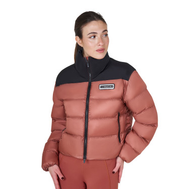 Casaco acolchoado curto feminino em tecido elástico Equestro Sequoia Casaco acolchoado curto feminino em tecido elástico Equestro Sequoia