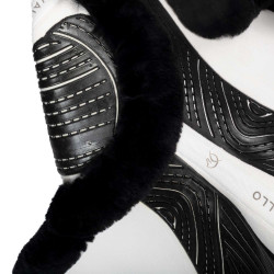 Almofada de salto Numnah com aderência em gel dos dois lados e borda completa em lã de carneiro Acavallo Branco / preto