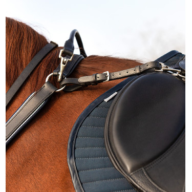 Peitoral Horseware Micklem com martingala Preto