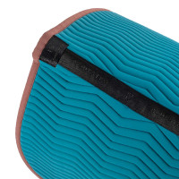 Manta de dressage Equestro acolchoada Wave em tecido técnico Azul coral / castanho Manta de dressage Equestro acolchoada Wave em tecido técnico Azul coral / castanho