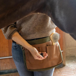 Bolsa de Cintura Grooming Deluxe by Kentucky Canvas para Trançar Caqui Kaki Bolsa de Cintura Grooming Deluxe by Kentucky Canvas para Trançar Caqui Kaki