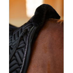 Manta de dressage Equestrian Stockholm em pelo sintético Crystal Preto Manta de dressage Equestrian Stockholm em pelo sintético Crystal Preto
