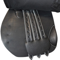 Sela de salto forrada Saumur Privilege Equitation Preto Sela de salto forrada Saumur Privilege Equitation Preto