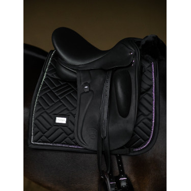 Manta de dressage Equestrian Stockholm em pelo sintético Crystal Preto Manta de dressage Equestrian Stockholm em pelo sintético Crystal Preto
