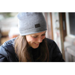 Boné Pénélope Nouki Cinza mesclado Cinzento