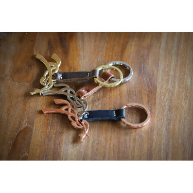 Chaveiro Pénélope Conhaque / prateado Castanho Chaveiro Pénélope Conhaque / prateado Castanho