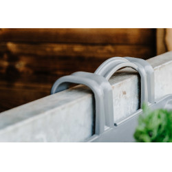 Comedouro Hippotonic com ganchos e alça Cinza escuro Cinzento Comedouro Hippotonic com ganchos e alça Cinza escuro Cinzento