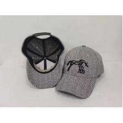 Boné Pénélope Naomi Chevron Preto