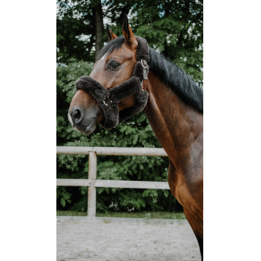 Caveção Je t'aime Equithème Snuggy Castanho