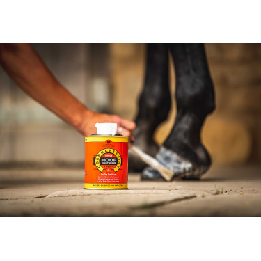 Óleo para cascos Carr & Day & Martin Daily Hoof Moisturiser Cornucrescine