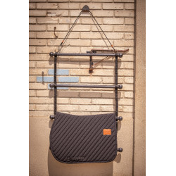 Suporte para mantas de sela Paddock Sports Preto