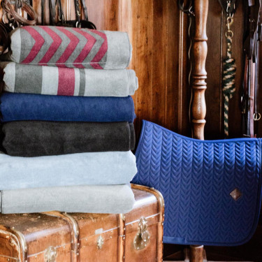 Capa Secante Quadrada Heavy Kentucky Preto