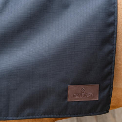 Cobre-pescoço Impermeável Classic Kentucky Preto Cobre-pescoço Impermeável Classic Kentucky Preto