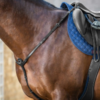 Peitoral New English Collection da Dy'on Preto Peitoral New English Collection da Dy'on Preto