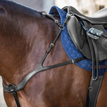 Peitoral Anatômico New English Collection by Dy'on Preto