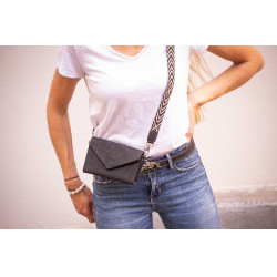 Phone Pocket Pénélope couro perfurado preto Phone Pocket Pénélope couro perfurado preto