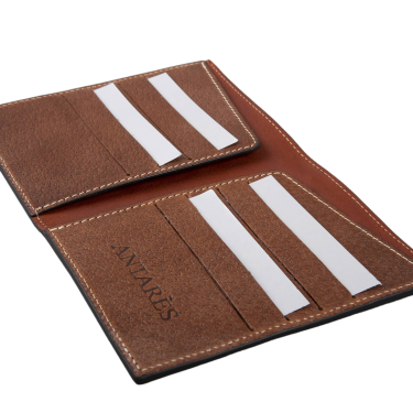 Porta-passaporte Antares em couro maltado Malte