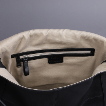 Saco Antares Milano pequeno formato Preto