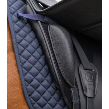 Sela de adestramento Waldhausen couro Comfort Preto