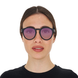 Óculos de sol esportivos polarizados modelo Heulwen Preto fosco / degradê roxo‑rosa
