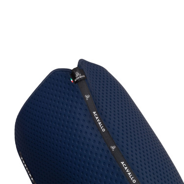 Manta de dressage Acavallo Sublime em tecido técnico com bolinhas Marinho Azul-marinho Manta de dressage Acavallo Sublime em tecido técnico com bolinhas Marinho Azul-marinho