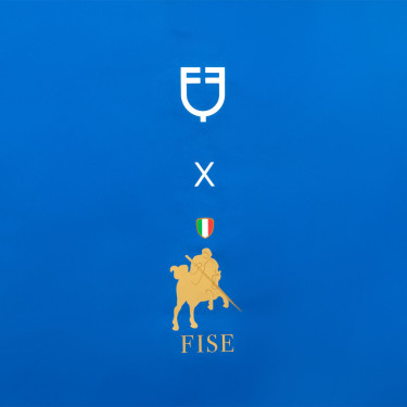 Cortina longa de box Equestro x FISE com logotipo bordado Azul da Savoia