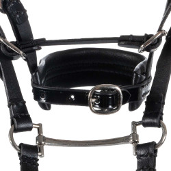 Bridão de couro Equestro para cavalo de brinquedo com tachas prateadas Preto Bridão de couro Equestro para cavalo de brinquedo com tachas prateadas Preto