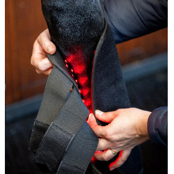 Guêtres de terapia Horseware com luzes LED vermelhas Preto / preto