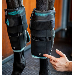 Joelheiras equestres Horseware Ice-Vibe com massagem Joelheiras equestres Horseware Ice-Vibe com massagem