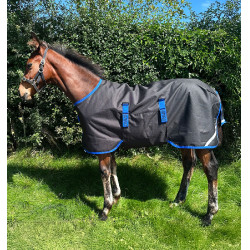 Manta de Equitação Potro 900D 200g Impermeável Horseware