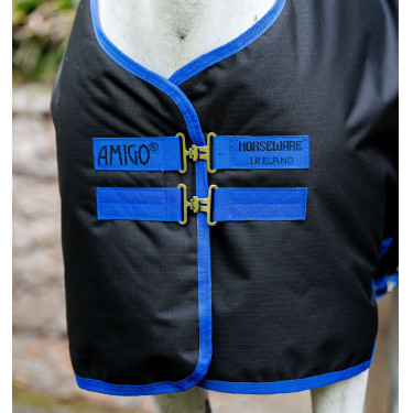 Capa Horseware Amigo Ripstop 900D Plus Pônei Turnout 100g Preto / azul clássico Capa Horseware Amigo Ripstop 900D Plus Pônei Turnout 100g Preto / azul clássico