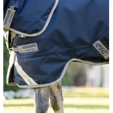 Capa Horseware Amigo 1200D Plus Poney Turnout 0g Marinho / cinza titânio / prata Azul-marinho Capa Horseware Amigo 1200D Plus Poney Turnout 0g Marinho / cinza titânio / prata Azul-marinho