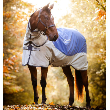 Capa de exterior Horseware Rambo® Autumn Series com fecho de disco exterior 0g e forro de 100g Marinho / cinza Azul Capa de exterior Horseware Rambo® Autumn Series com fecho de disco exterior 0g e forro de 100g Marinho / cinza Azul