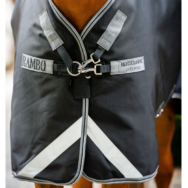 Cobertura Horseware Rambo Supreme Turnout Vari-layer 1680D 450g Preto / tempestade / cinza prateado
