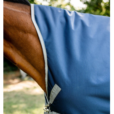 Cobertura Horseware High Neck Amigo® Bravo 12 Original 250g 1200D Marinho / cinza titânio / prata Azul-marinho Cobertura Horseware High Neck Amigo® Bravo 12 Original 250g 1200D Marinho / cinza titânio / prata Azul-marinho