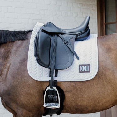 Almofada de sela de competição Fishbone com 2 números Kentucky Dressage Branco Almofada de sela de competição Fishbone com 2 números Kentucky Dressage Branco