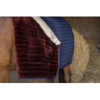 Cobertura de estábulo Equithème Teddy forrada com lã sintética Azul-marinho Cobertura de estábulo Equithème Teddy forrada com lã sintética Azul-marinho