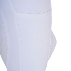 Leggings infantil com decorações perfuradas