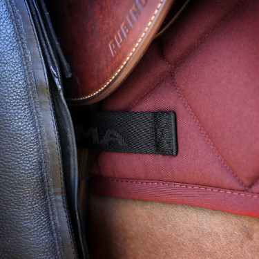 Manta de sela de equitação Comfort Lite Shires ARMA
