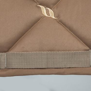 Almofada de Selim Dressage Night Collection Back On Track Nougat Castanho