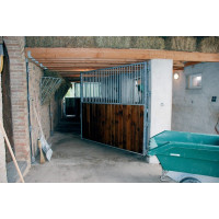 Divisória de box giratória...