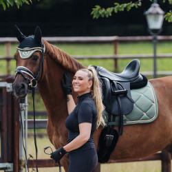 Almofada de Selim Dressage Night Collection Back On Track Oliva Verde