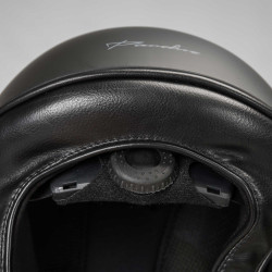 Capacete EQ3 Pardus smooth Back on Track com catraca Capacete EQ3 Pardus smooth Back on Track com catraca