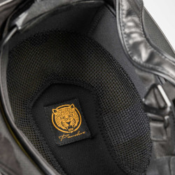 Capacete EQ3 Pardus smooth Back on Track com catraca Capacete EQ3 Pardus smooth Back on Track com catraca