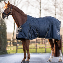 Cobertura de box Back on Track Millie 200g Preto