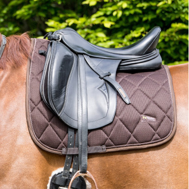 Almofada de Sela Airflow 3D Mesh Dressage Back on Track Almofada de Sela Airflow 3D Mesh Dressage Back on Track